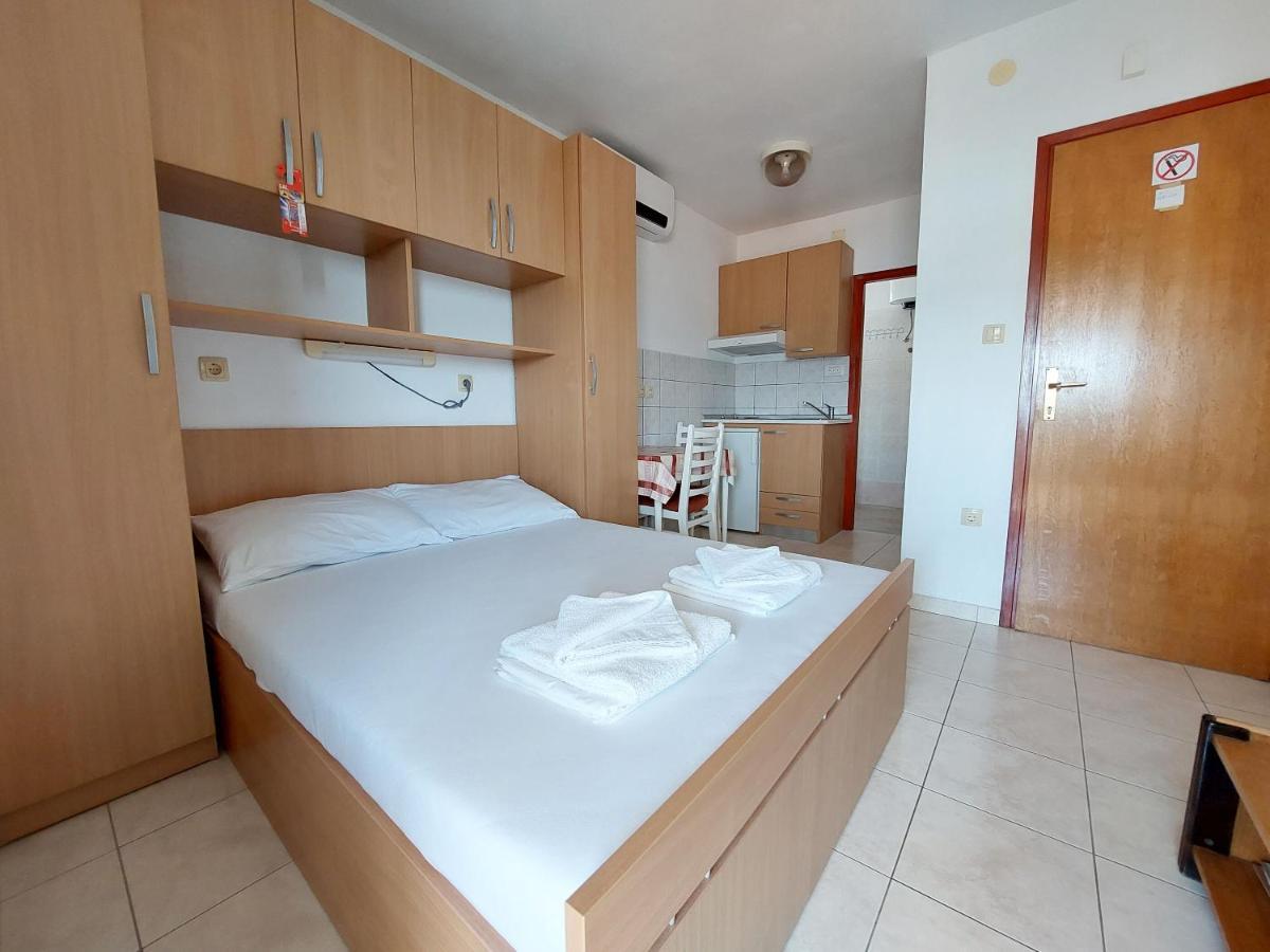 Apartments Ivan Čižići Buitenkant foto