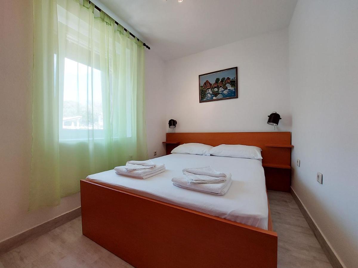Apartments Ivan Čižići Buitenkant foto